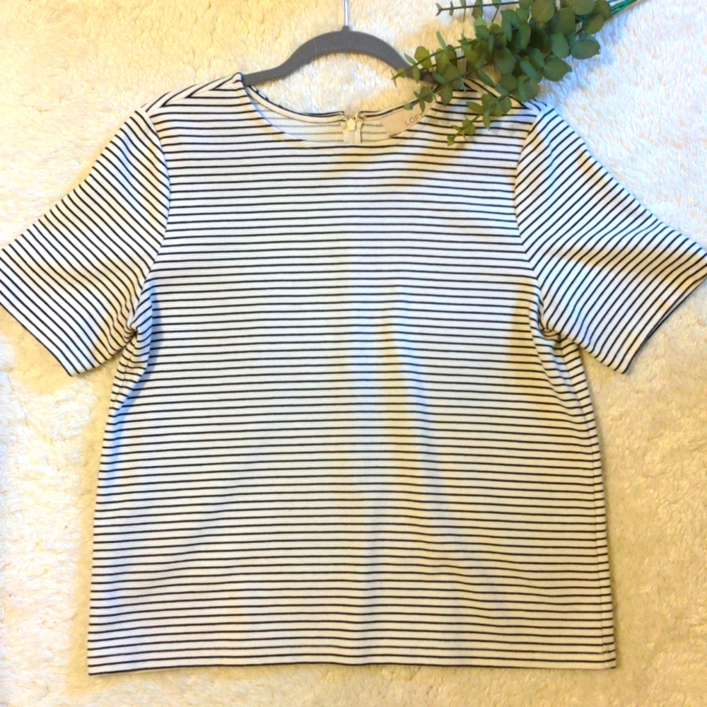 Loft Black & White Striped Short Sleeve Top, M